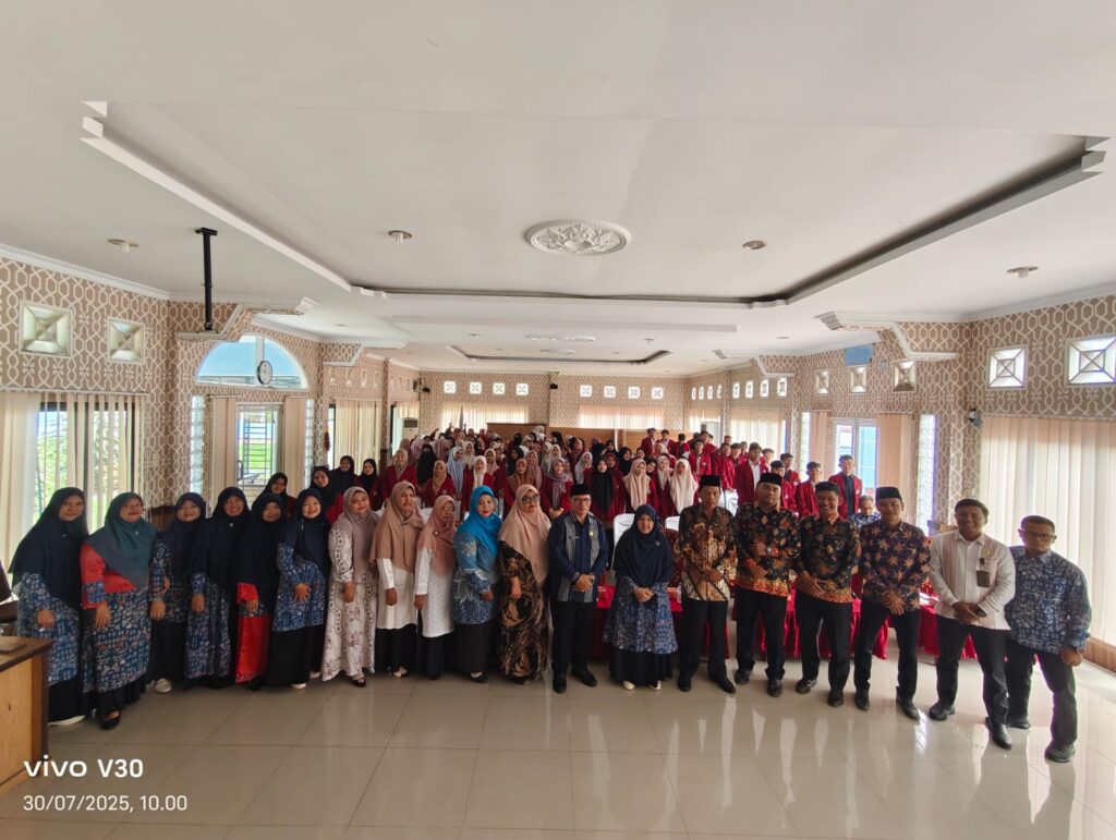 143 Mahasiswa Fakultas Agama Islam UMTS Dilepas untuk PLP: Siap Menebar Manfaat di Sekolah dan Madrasah Mitra 1 IMG-20250730-WA0049